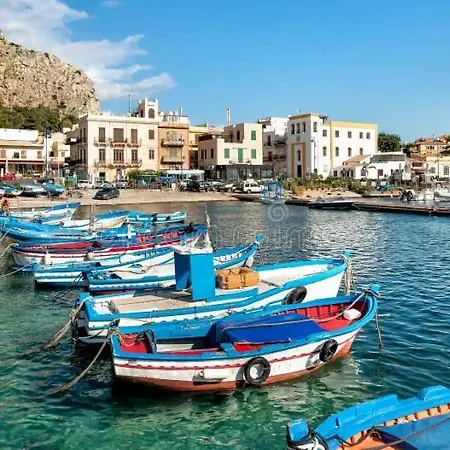 Mondello D'amare Διαμέρισμα *